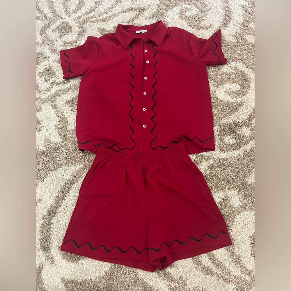 Elegant Red and Black Women's Shorts Set
